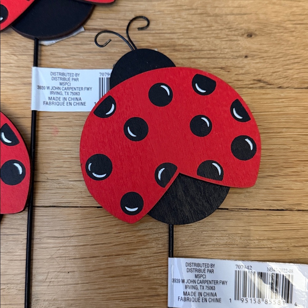 NWT Bundle of 4 - Red and Black Ladybugs Wooden Picks 🐞 - Picture 6 of 8